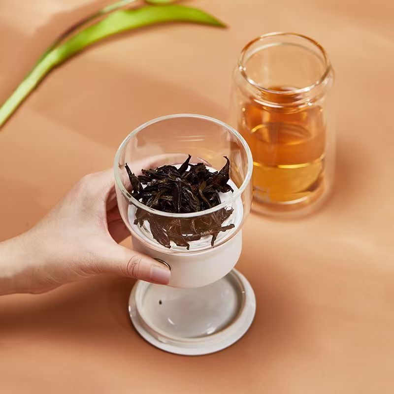 Portable Magnetic Tea Maker, On-the-Go Glass Tea Bottle for Travel & Office
