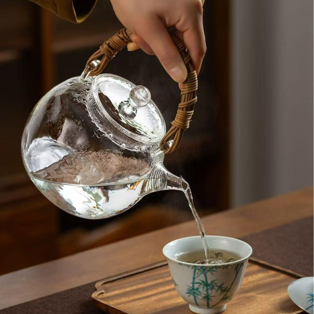 Rattan Wrapped Glass Teakettle, Traditional Chinese Tea Pot for Home & Office