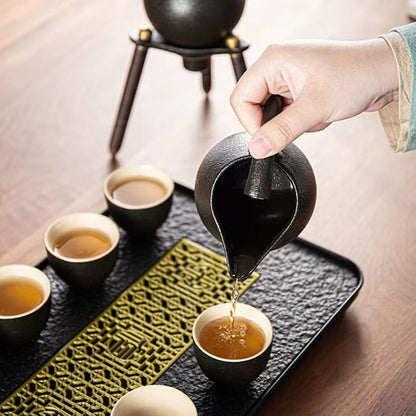 Handmade Black Pottery Semi-automatic Tea Set, Magnetic Lazy Gongfu Tea Maker with 6 Cups