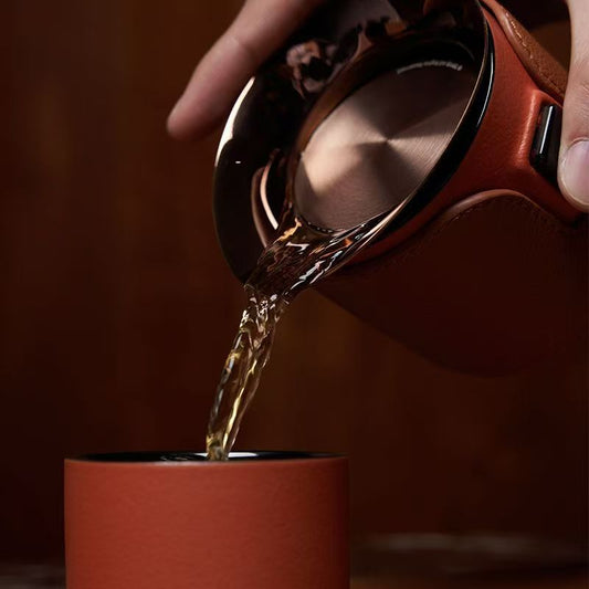 Luxury Leather Tea Caddy with Strainer, Modern Chinese Tea Ceremony Waste Bin for Home